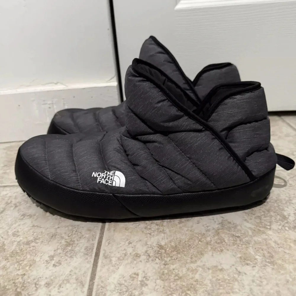 The North Face Thermoball ECO Traction Thermal Boots Men's Dark Gray / Black 12 - Picture 2 of 7